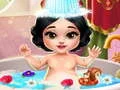 Jogo Banho do Bebê Branca de Neve online