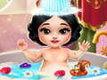 Jogo Banho do Bebê Branca de Neve online